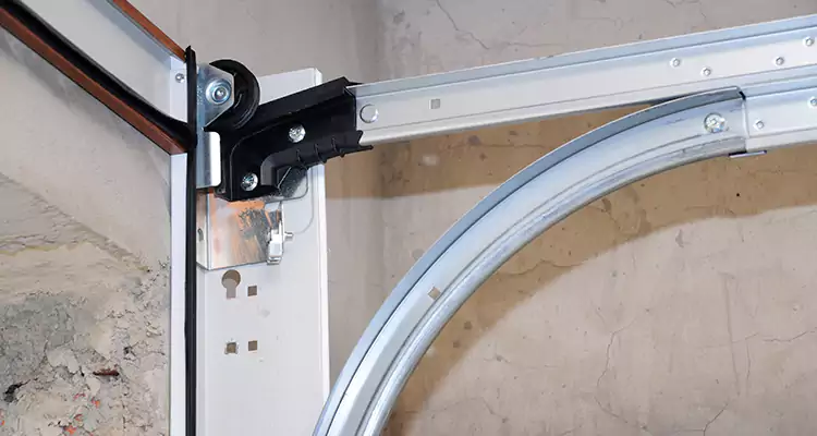Maintain Liftmaster Garage Door Off Track in San Leandro, CA